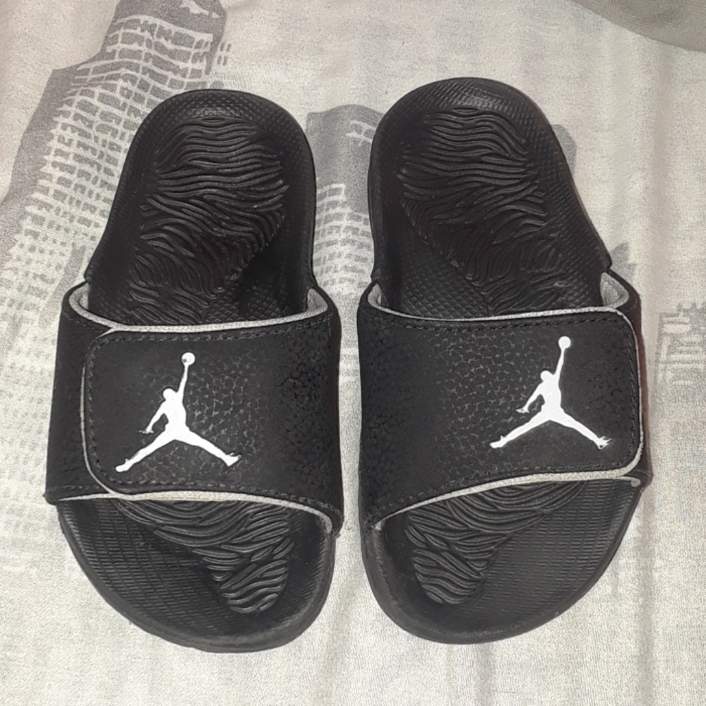 Toddler Jordan sandals/slides